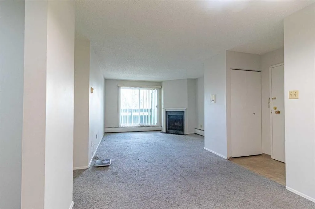 315 Southampton Drive SW, #6202