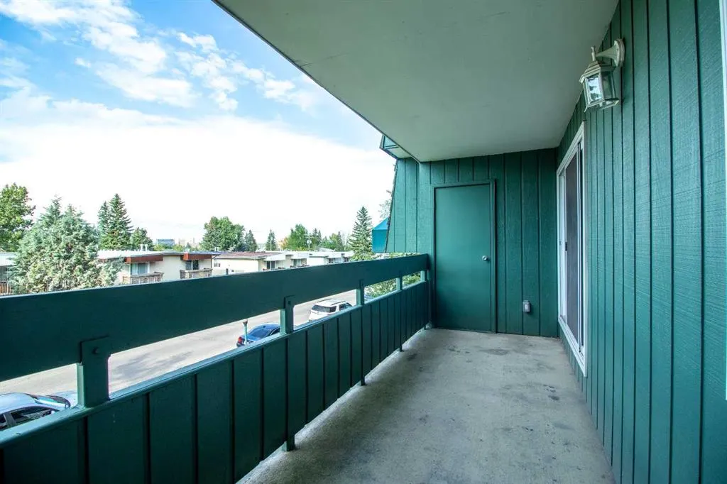315 Southampton Drive SW, #6202