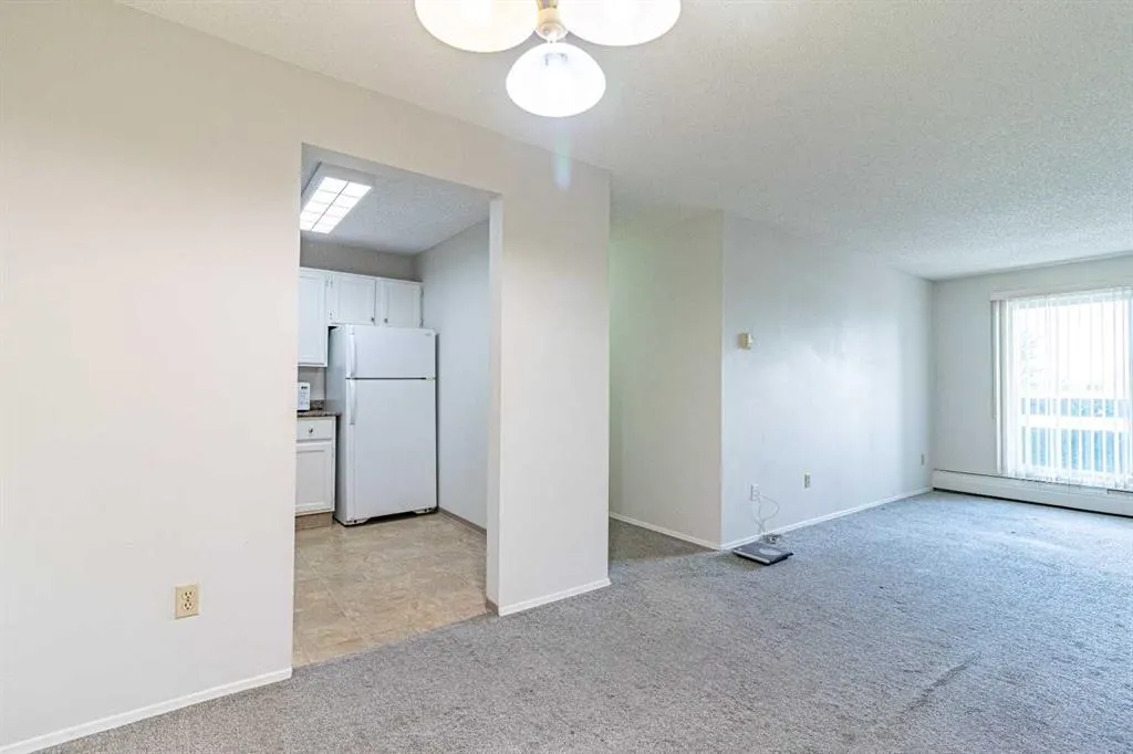 315 Southampton Drive SW, #6202