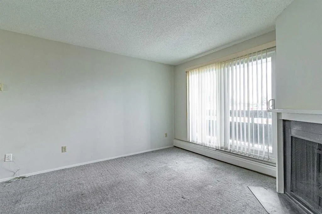 315 Southampton Drive SW, #6202