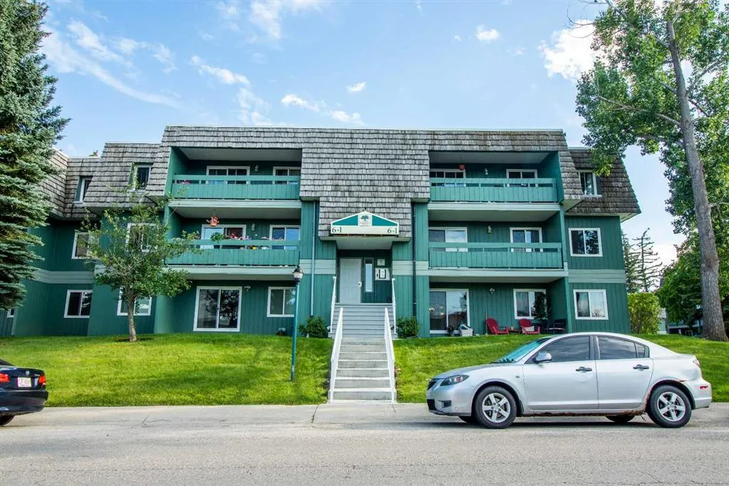 315 Southampton Drive SW, #6202