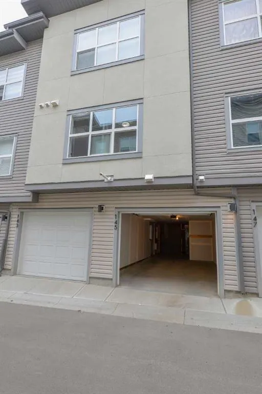 145 Spring Creek Common SW