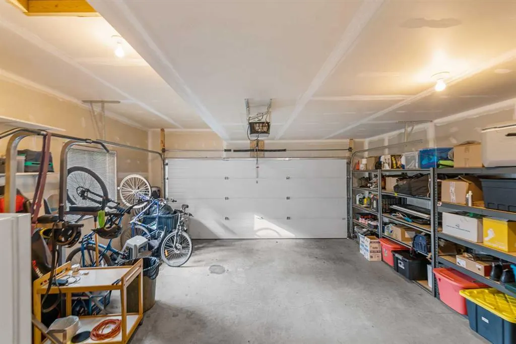 27 Cedarwood Lane SW