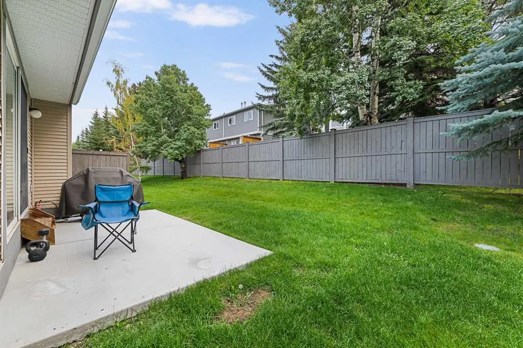 27 Cedarwood Lane SW