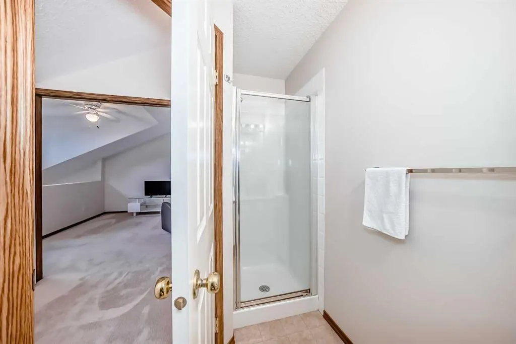 162 Somervale Point SW