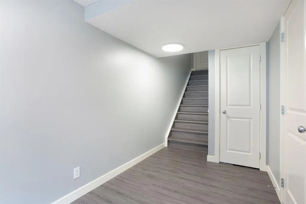 800 Yankee Valley Boulevard SE, #1405
