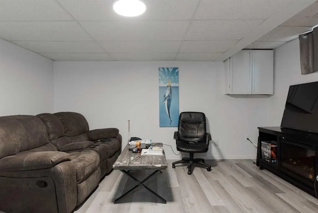 146 Mcconachie Crescent
