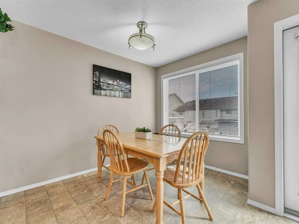 46 Saamis Meadows Lane SW