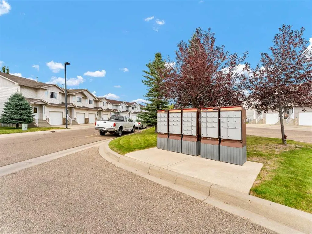 46 Saamis Meadows Lane SW