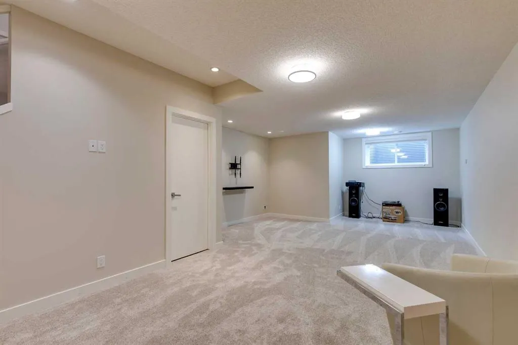 2018B 26A Street SW