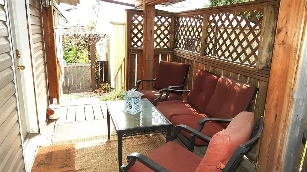 215 Willow Road