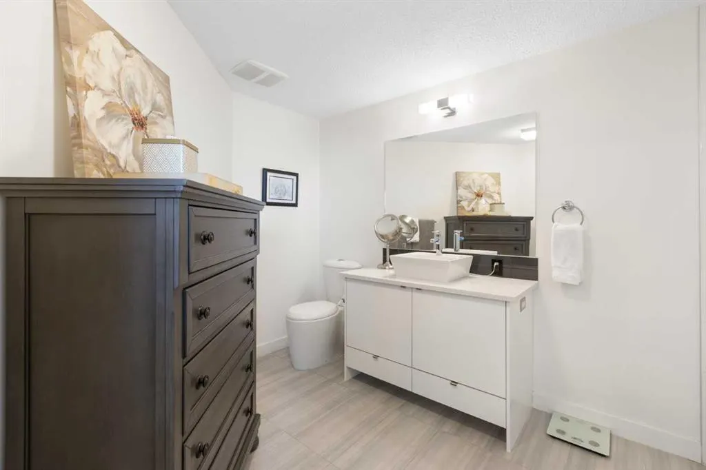 15 Aspenmont Heights SW, #227