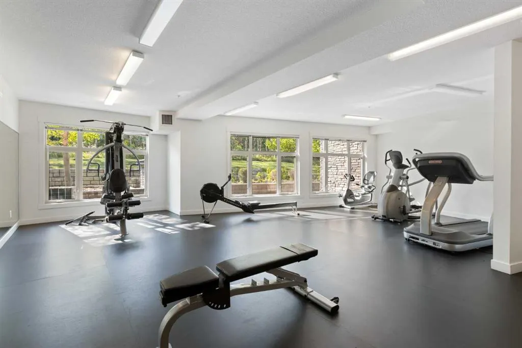 15 Aspenmont Heights SW, #227