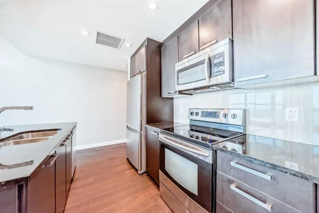 225 11 Avenue SE, #2304