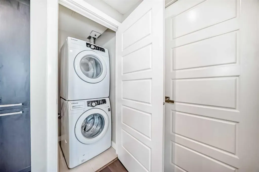 225 11 Avenue SE, #2304
