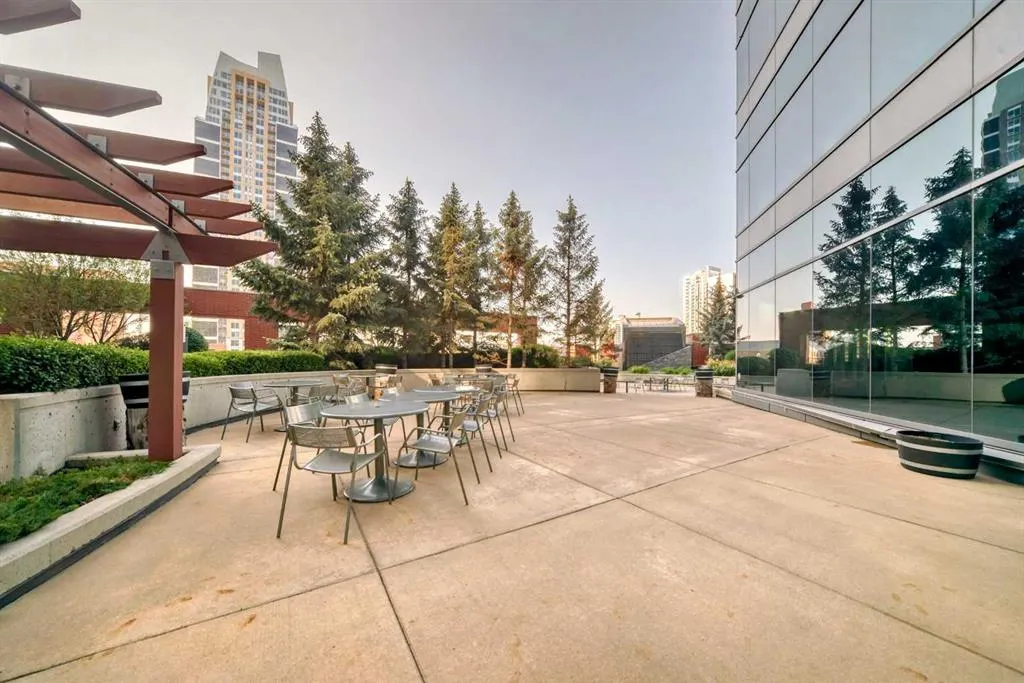 225 11 Avenue SE, #2304