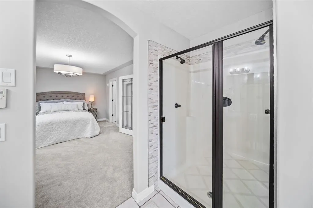 187 Gleneagles View
