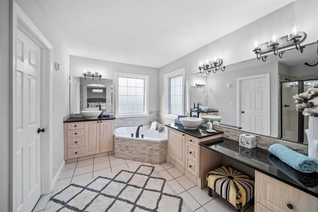 187 Gleneagles View