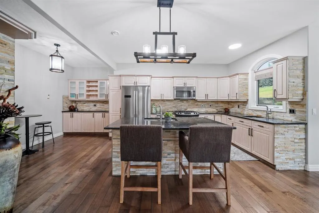 187 Gleneagles View