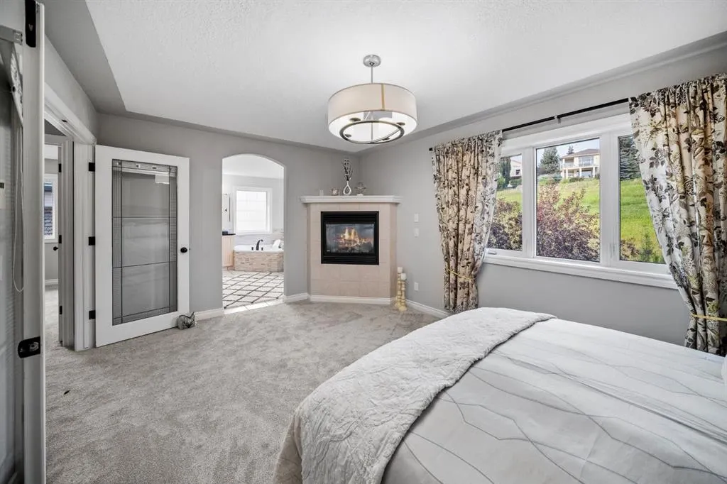 187 Gleneagles View