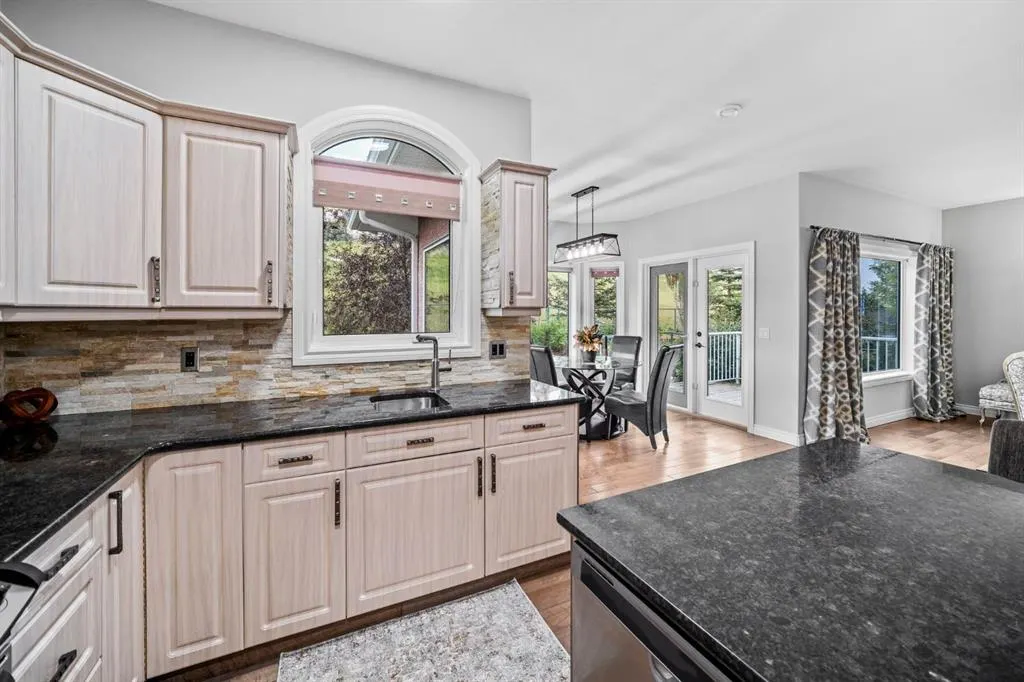 187 Gleneagles View