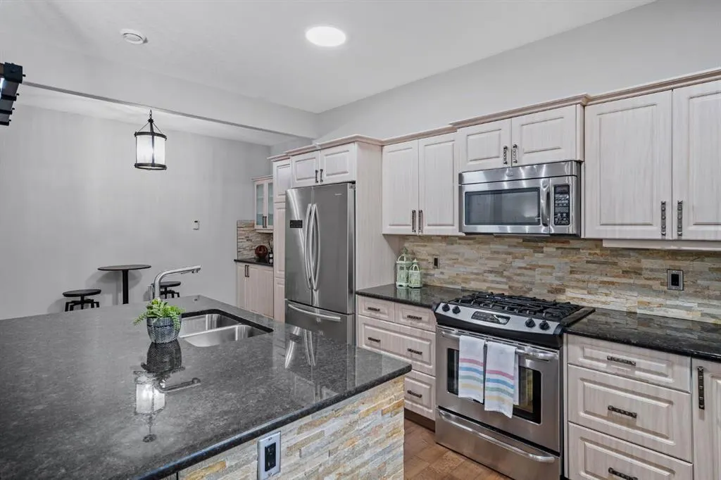 187 Gleneagles View