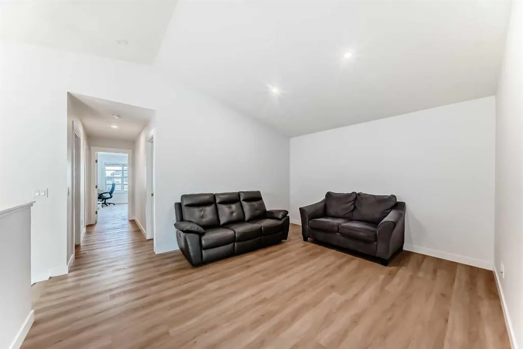 103 Creekstone Park SW
