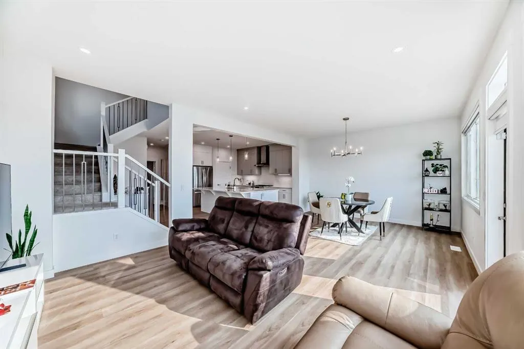 103 Creekstone Park SW