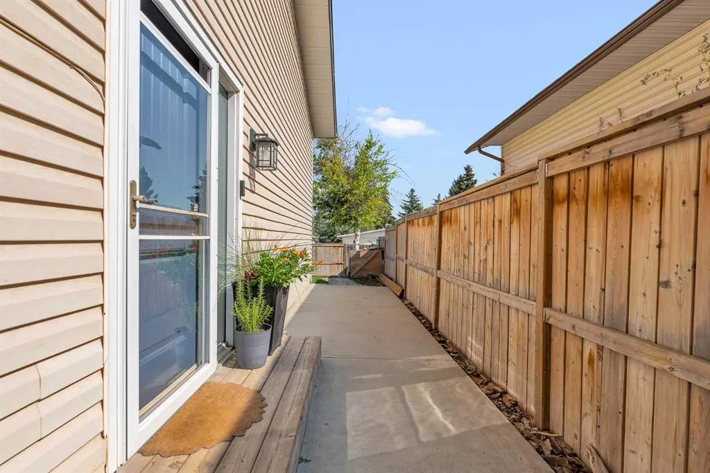 70 Ranch Glen Drive NW