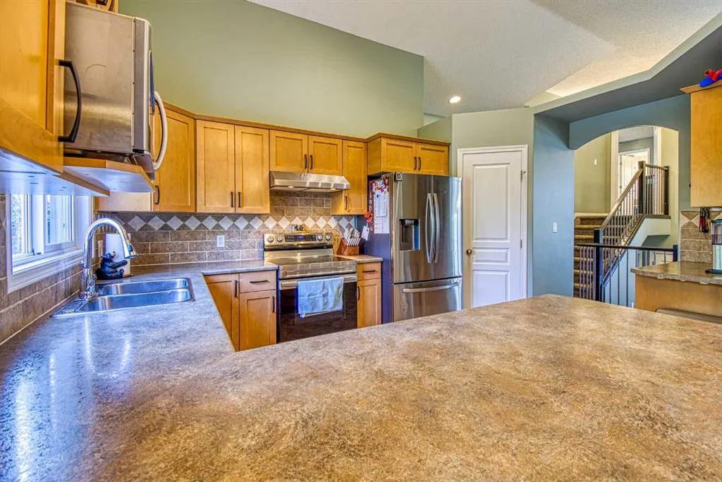 10942 O'Brien Lake Crescent