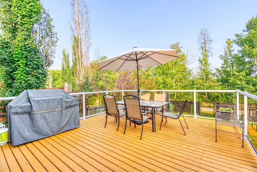 10942 O'Brien Lake Crescent