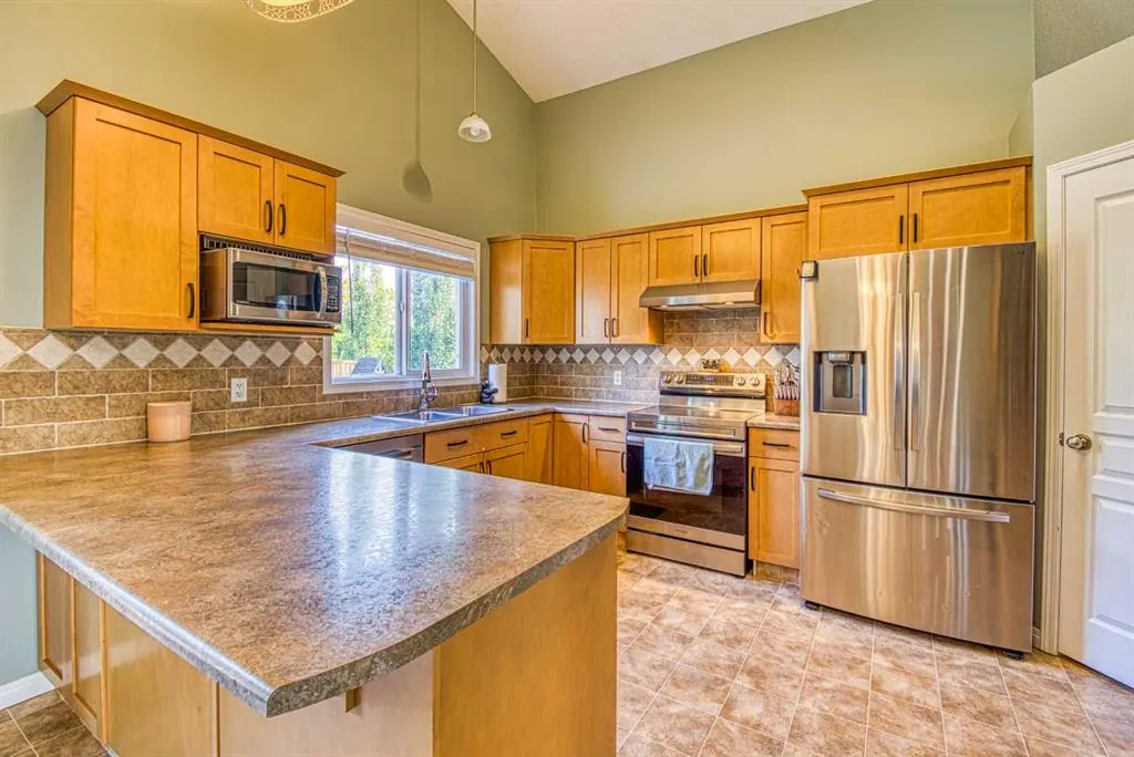 10942 O'Brien Lake Crescent