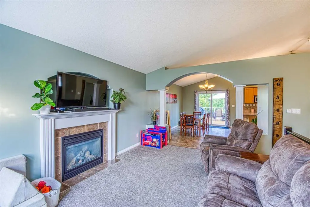 10942 O'Brien Lake Crescent