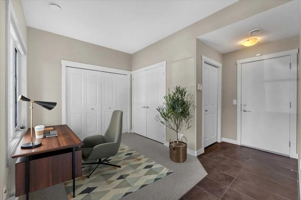 25 Aspen Hills Green SW