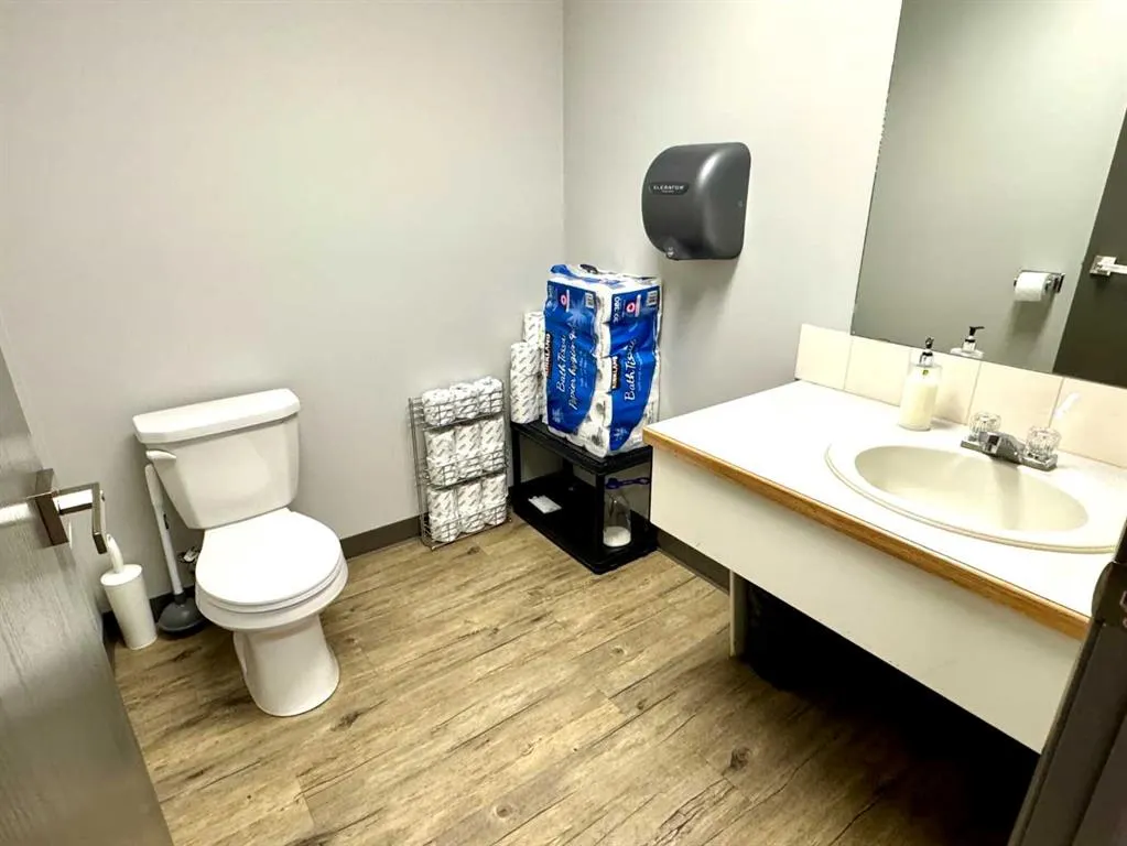 7969 49 Avenue, #5