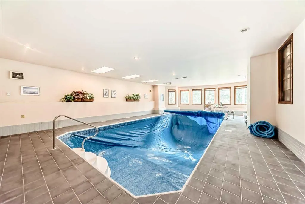 131 Varsity Estates Terrace NW