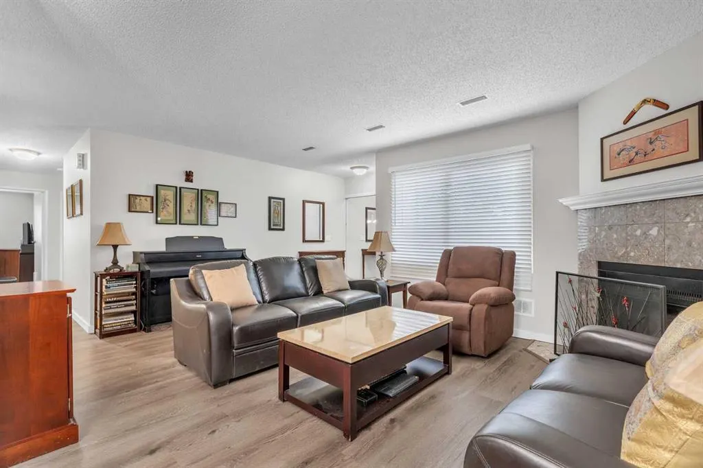 71 Cedar Springs Gardens SW