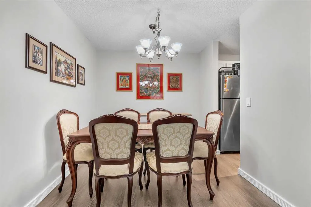 71 Cedar Springs Gardens SW
