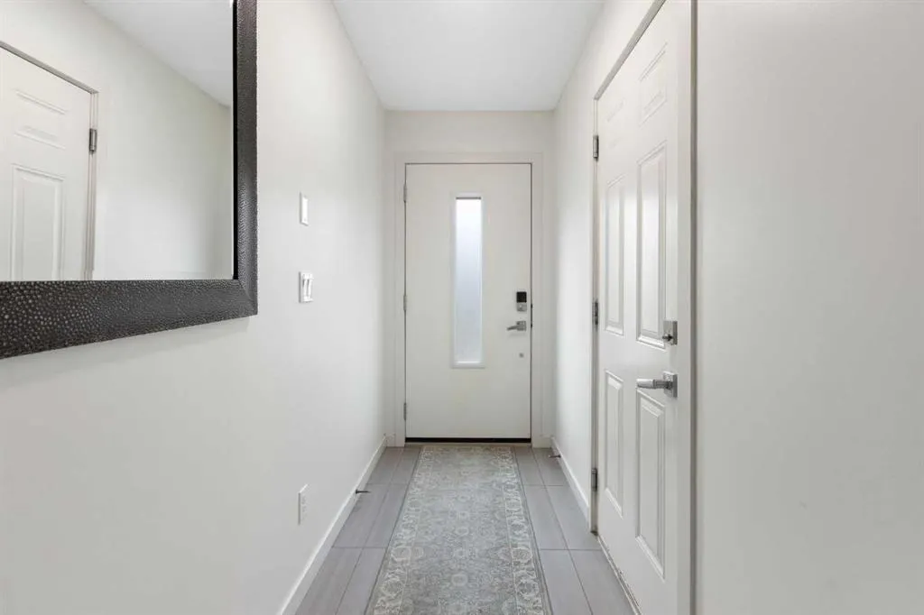 62 Walden Walk SE