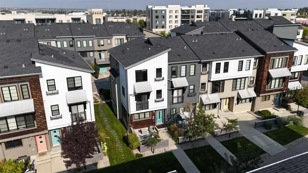 62 Walden Walk SE