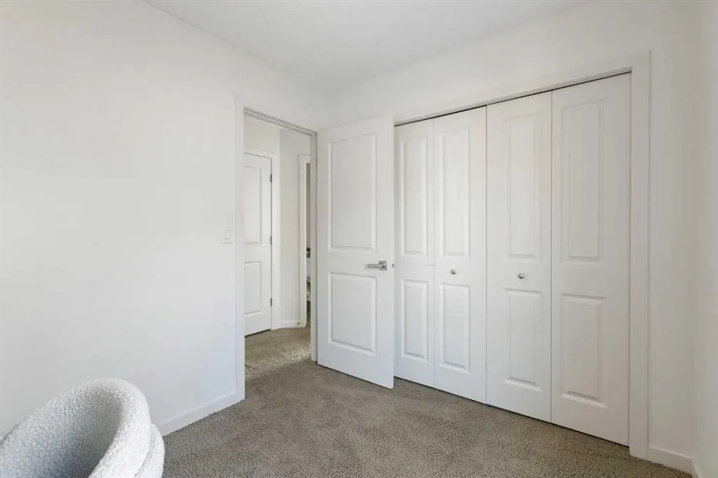 62 Walden Walk SE