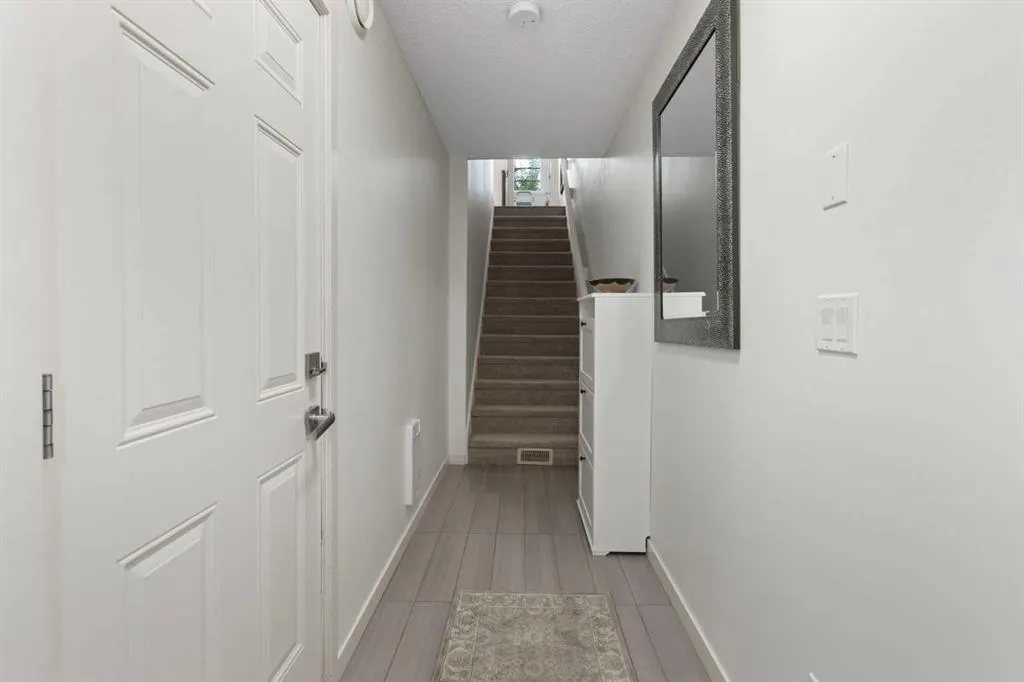 62 Walden Walk SE