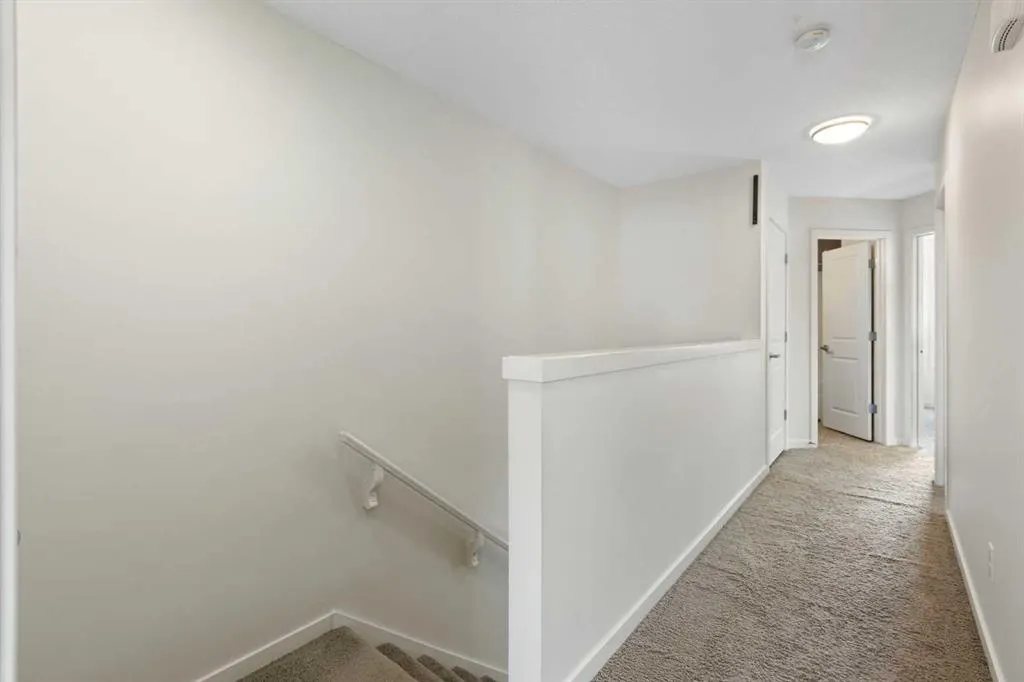62 Walden Walk SE