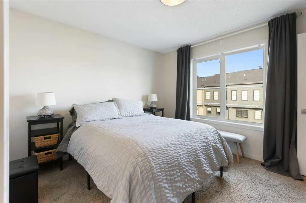 62 Walden Walk SE