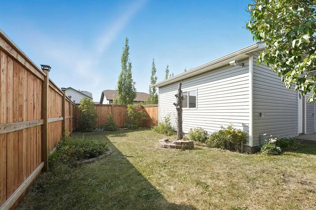 102 Dubois Crescent