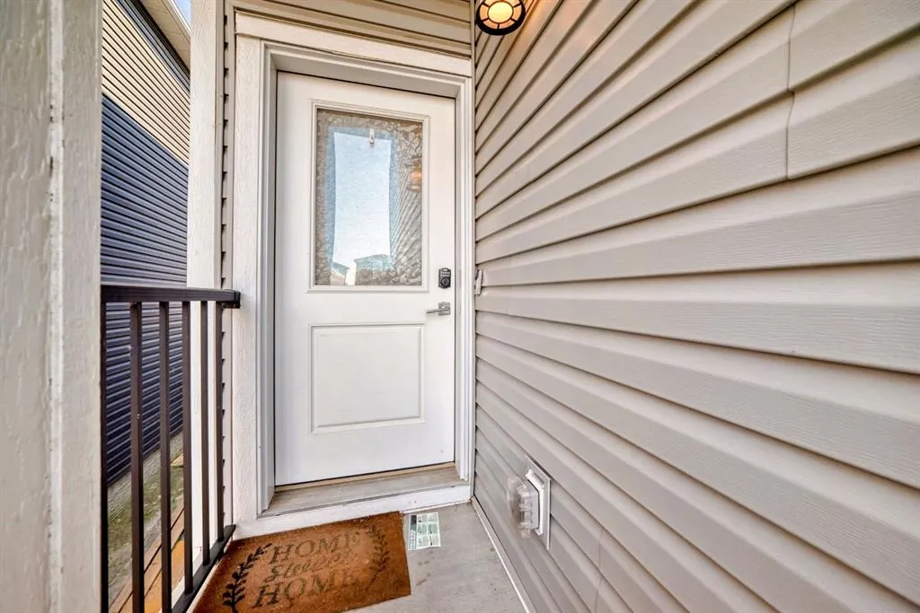 110 Corner Meadows Grove NE
