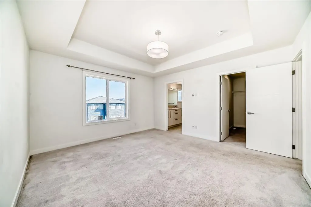 110 Corner Meadows Grove NE