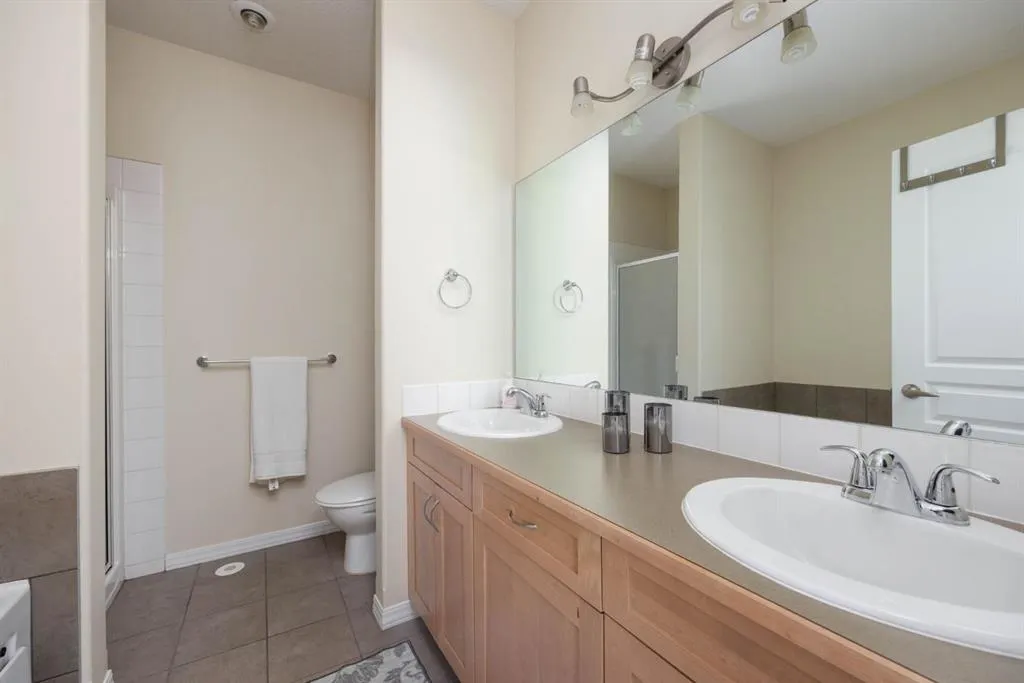 105 Fontaine Crescent, #105