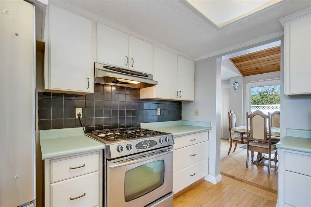 228 Theodore Place NW, #33