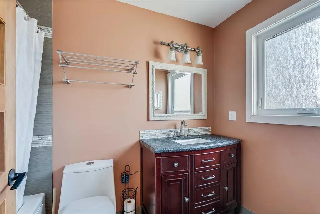 228 Theodore Place NW, #33